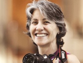 Queixa-crime é aberta e Cássia Kis deve ser ouvida em acusação de transfobia em shopping