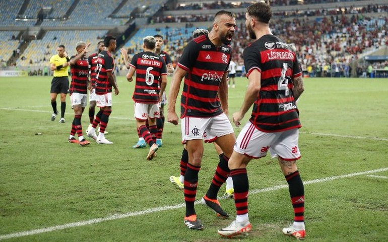 Flamengo supera Volta Redonda em jogo atrasado do Carioca e recupera 2ª posição