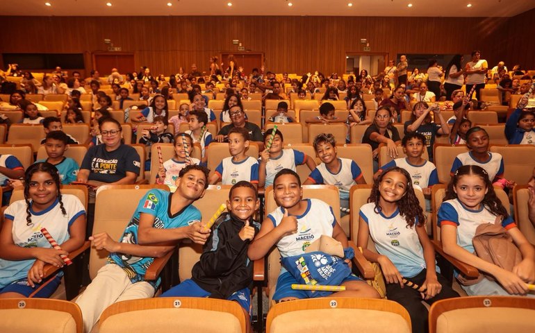 Estudantes participam de concerto da Orquestra Sinfônica de Lisboa