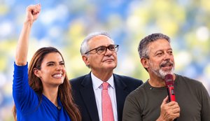 Marina JHC, Renan Calheiros e Arthur Lira. / Foto: Imagem gerada por IA. 