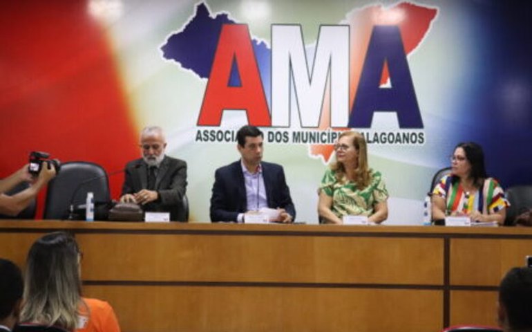 Municípios alagoanos se comprometem com eleição unificada dos conselheiros tutelares