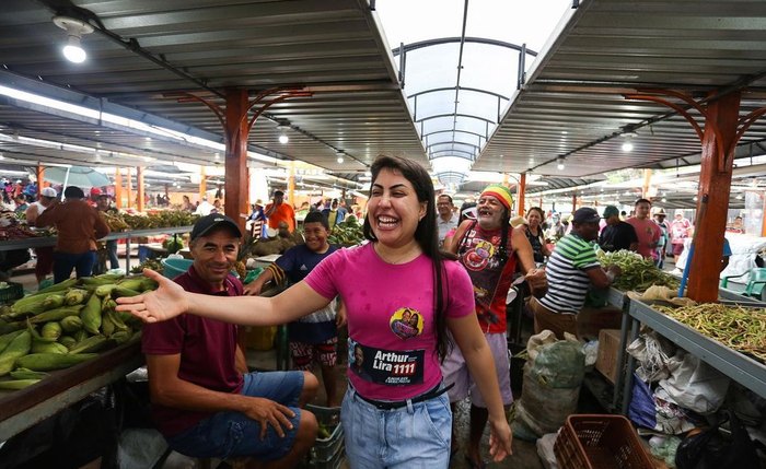 Gabriela Gonçalves durante campanha em Rio Largo