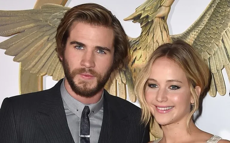 Jennifer Lawrence comenta suposto caso com o ex-marido de Miley Cyrus