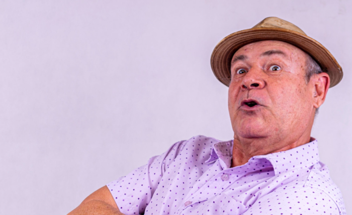 O comediante Zé Lezin volta a se apresentar em Maceió