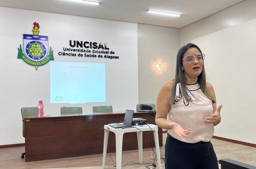 Uncisal lança seleção para assistente pedagógico e amplia equipe dos cursos da UAB