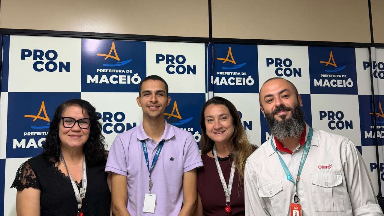 Procon Maceió se reúne com empresa de telefonia para discutir melhorias nos serviços