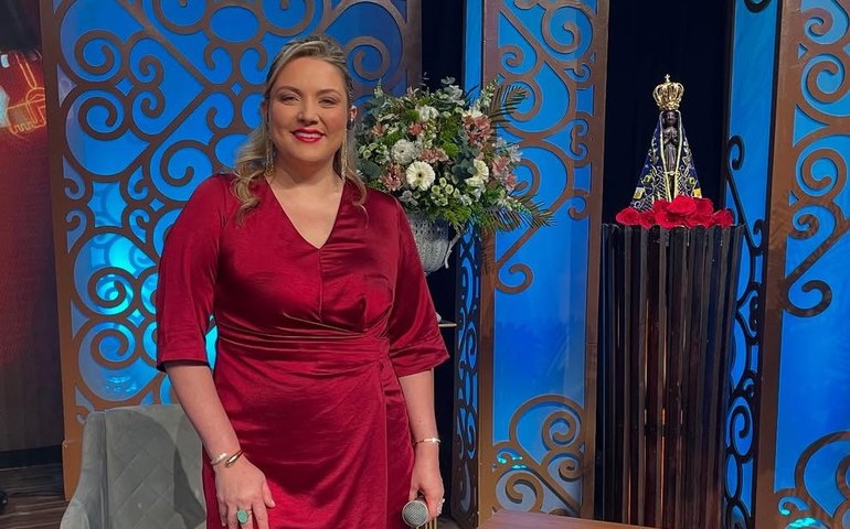 Mariangela Zan recebe grandes intérpretes da música no Aparecida Sertaneja