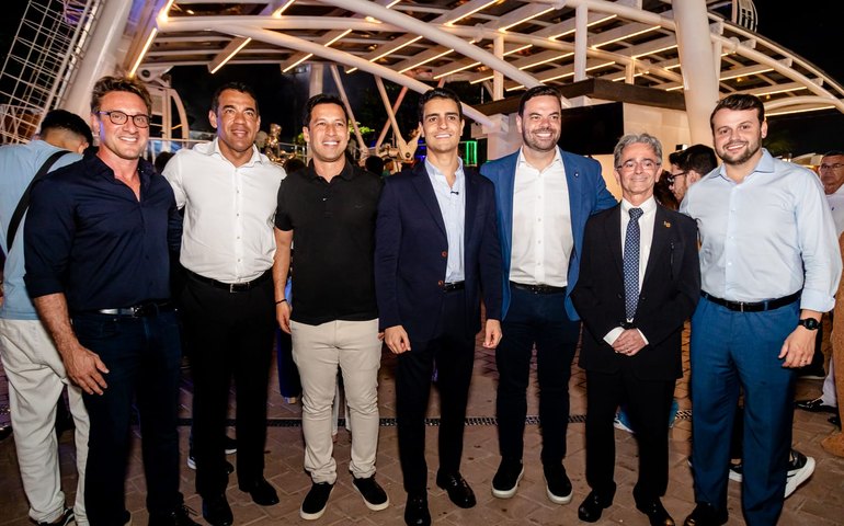 Maceió inaugura primeira roda-gigante fixa do Nordeste