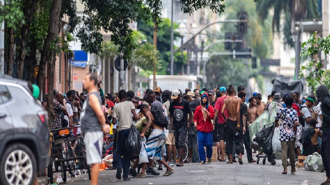 Na cracolândia, facção mantém 'tribunal' para punir e até eliminar quem atrapalha venda de drogas
