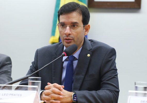 Comissão aprova projeto que dá prazo de cinco anos para fim de produção de cloro com uso de células de mercúrio