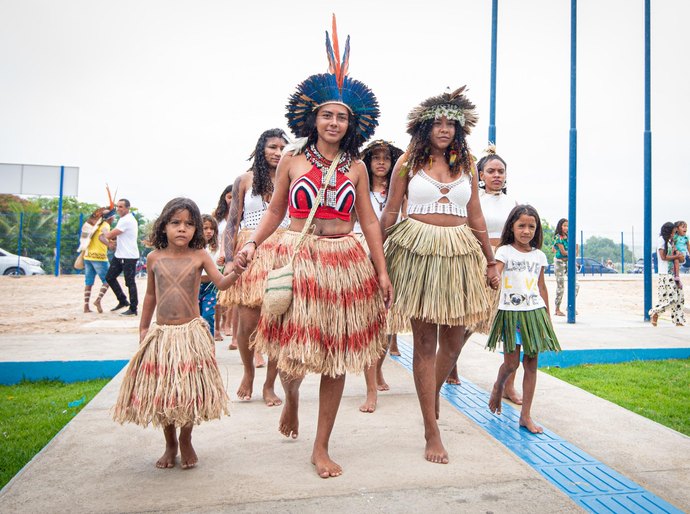 Seduc lança livro de professores da rede estadual sobre história e cultura dos povos indígenas “em/de” Alagoas