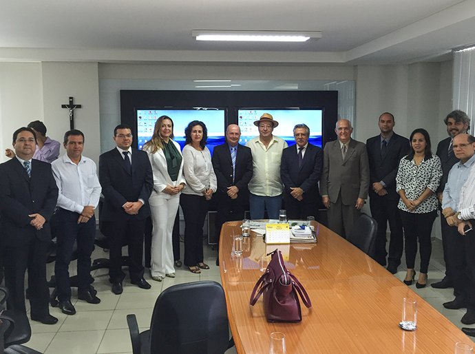 Comissão do TCE/AL conhece sistemas utilizados nos TCEs da PB e PE