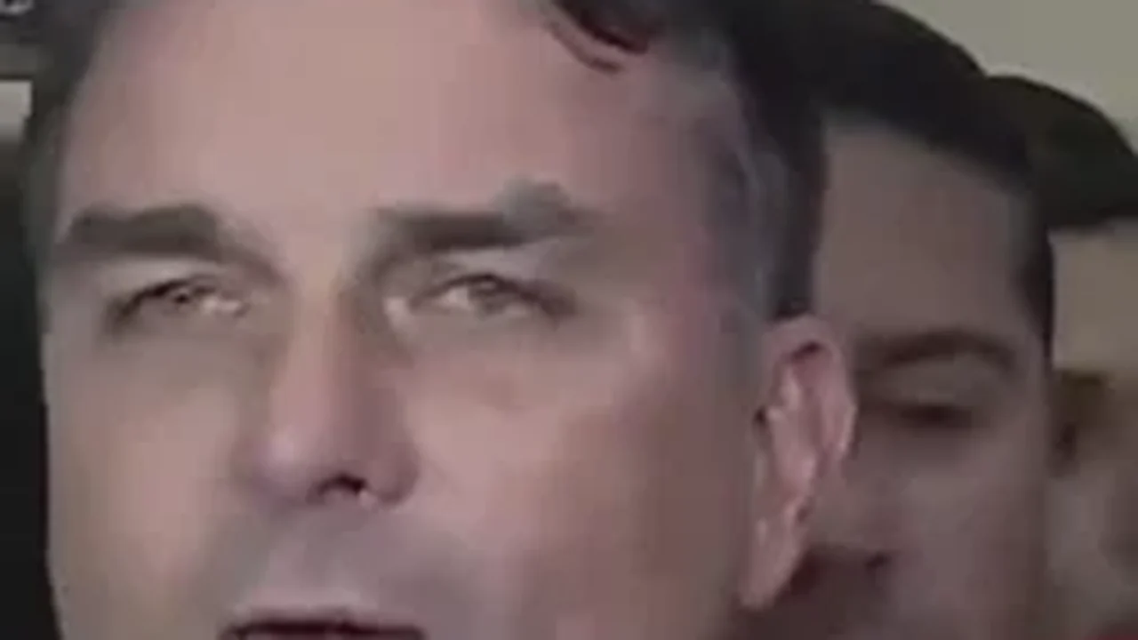 “JHC está com a gente na campanha”, diz Flávio Bolsonaro em Maceió