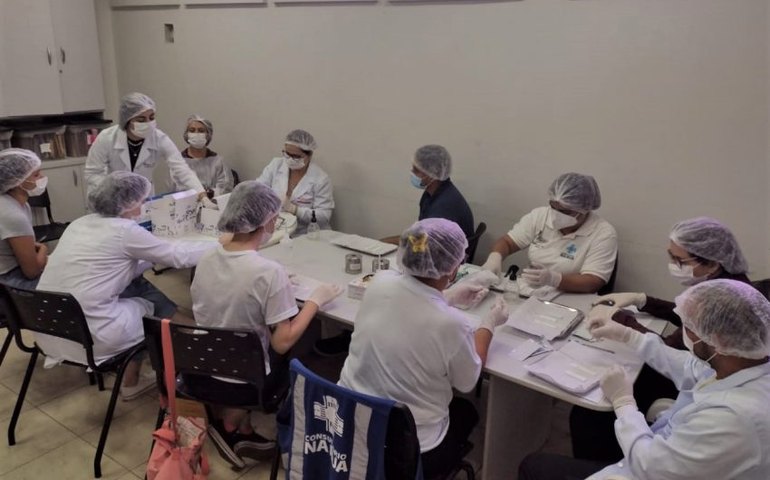 Testes rápidos: saúde promove capacitação para profissionais do Consultório na Rua
