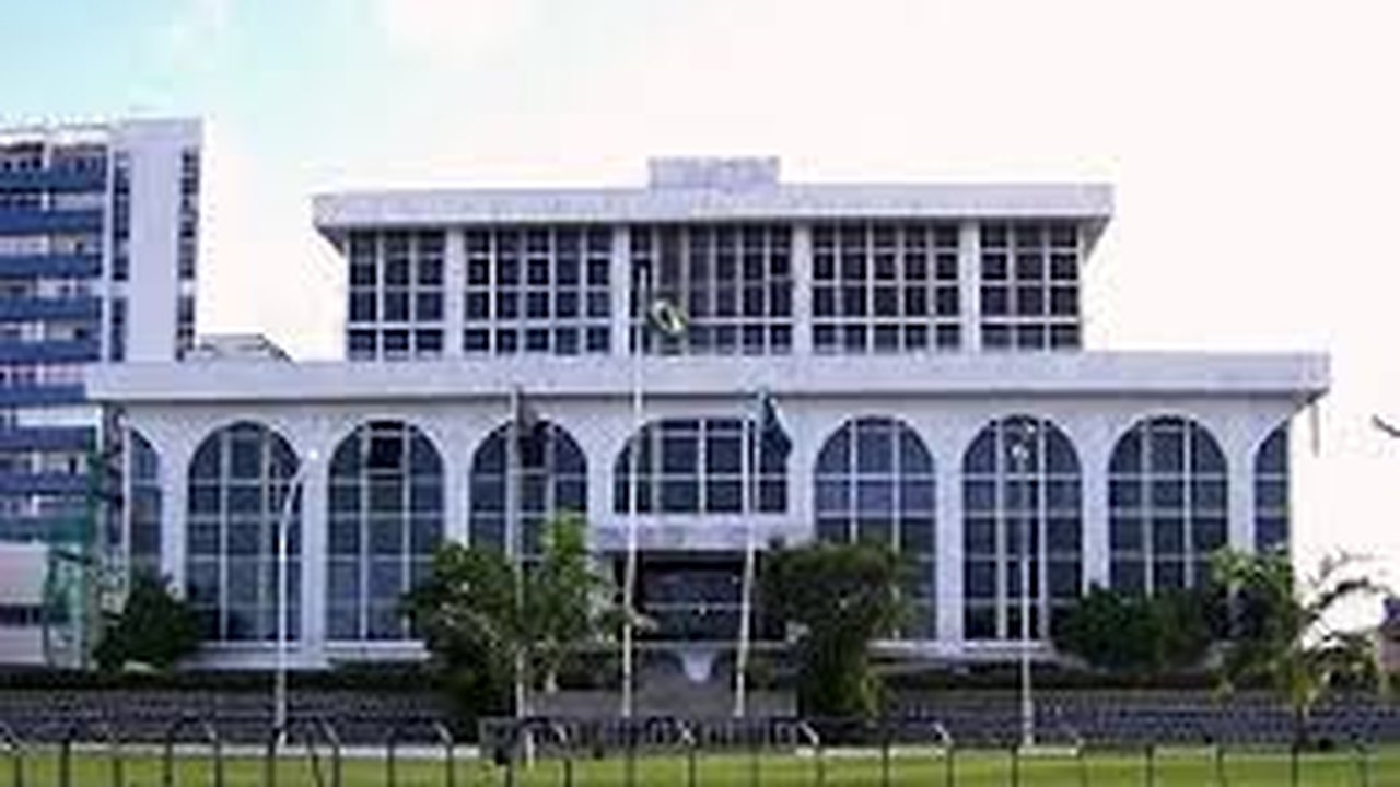 Tribunal de Contas pede intervenção em prefeituras e câmaras que não prestaram contas