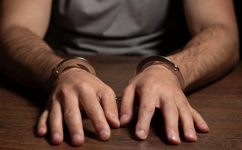 Projeto antifacção aprovado pela Câmara permite gravar visitas a presos ligados a organizações criminosas