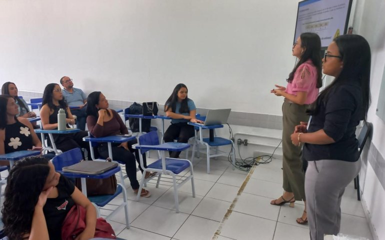 Secretaria de Saúde realiza minicurso sobre síndromes hipertensivas na gestação