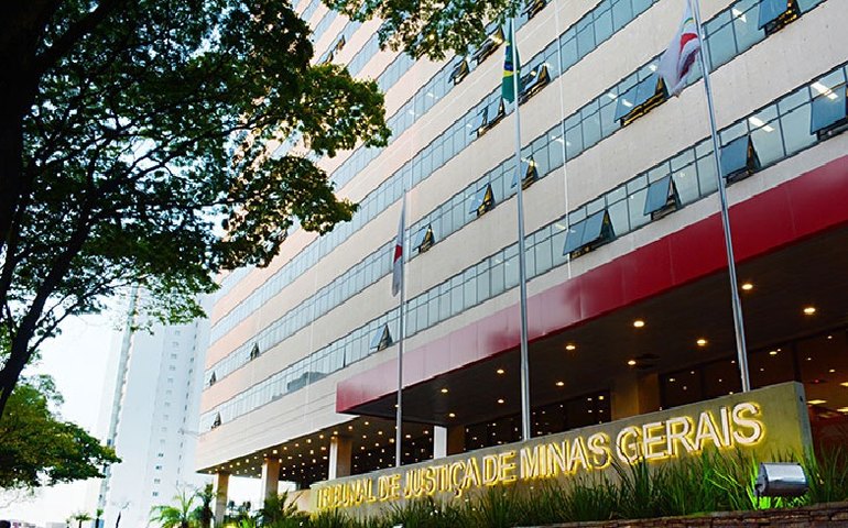 Juiz autoriza comerciante a retornar à porta do QG do Exército em BH