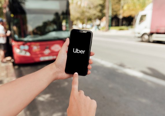 Diretor da Uber defende regulação específica, mas sem vínculo de emprego