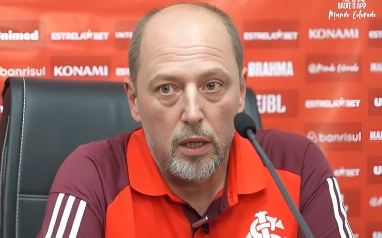 Presidente do Inter diz ser insuficiente adiamento dos jogos por 20 dias no Brasileiro