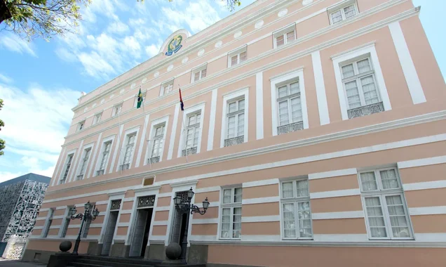 Fachada da Assembleia Legislativa de Alagoas, em Maceió. - Foto: Comunicação/ALE