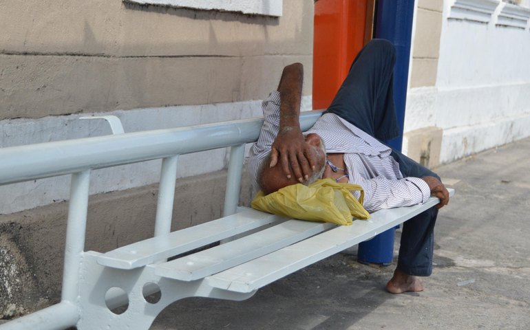 Saúde inicia ciclo de capacitações nas unidades do interior visando pessoas em situação de rua