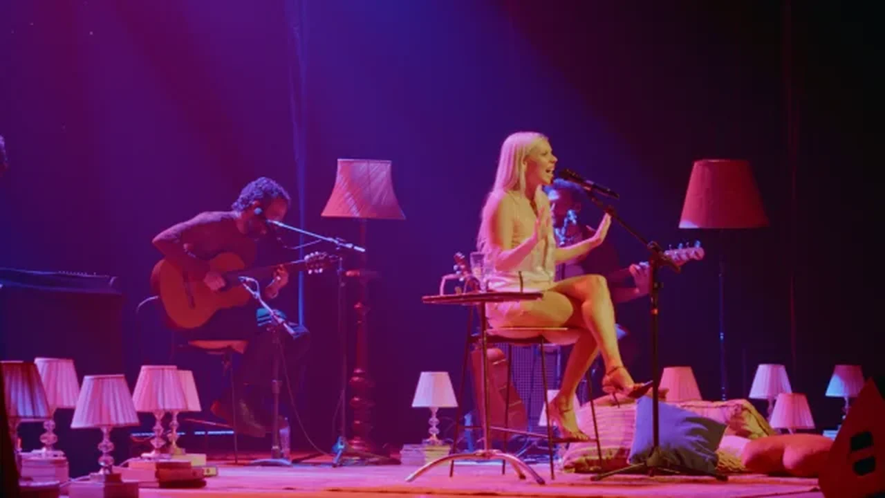 Duda Beat encerra 'Acústico & Tal Session' com versão inédita de 'NiGHT MARé'