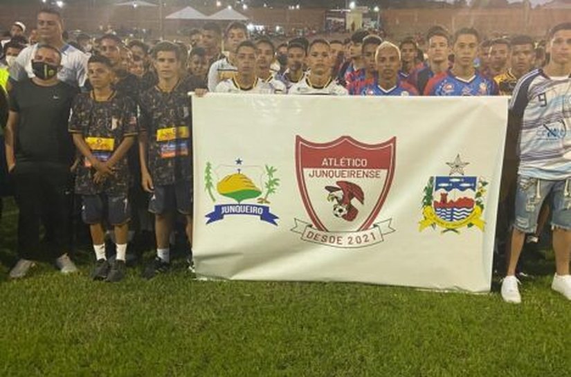 Em Junqueiro/AL, 54 equipes de futebol do Nordeste estão disputando Copa Aliança de Base