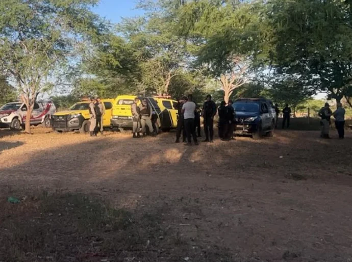 Prefeito de Major Izidoro é denunciado à polícia após invadir fazenda e matar gado de primo do governador