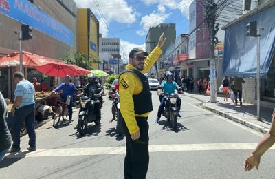Dia Nacional do Pedestre: DMTT realiza ação educativa no Centro de Maceió