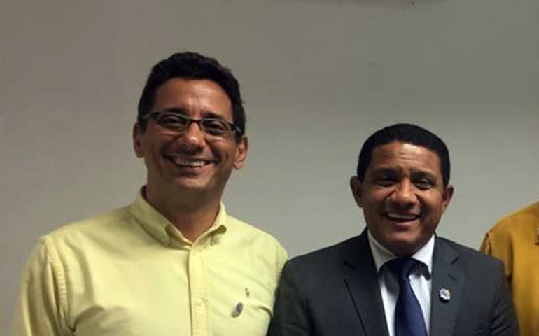 O presente de grego para Márcio e a caça ao cargo de vice do prefeito Julio Cézar