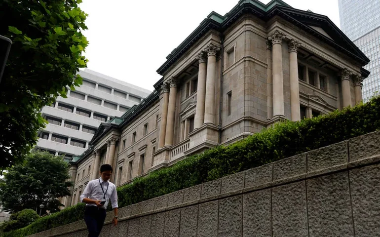 Japão: partido governista perde maioria parlamentar pela 1ª vez desde 2009, projeta emissora