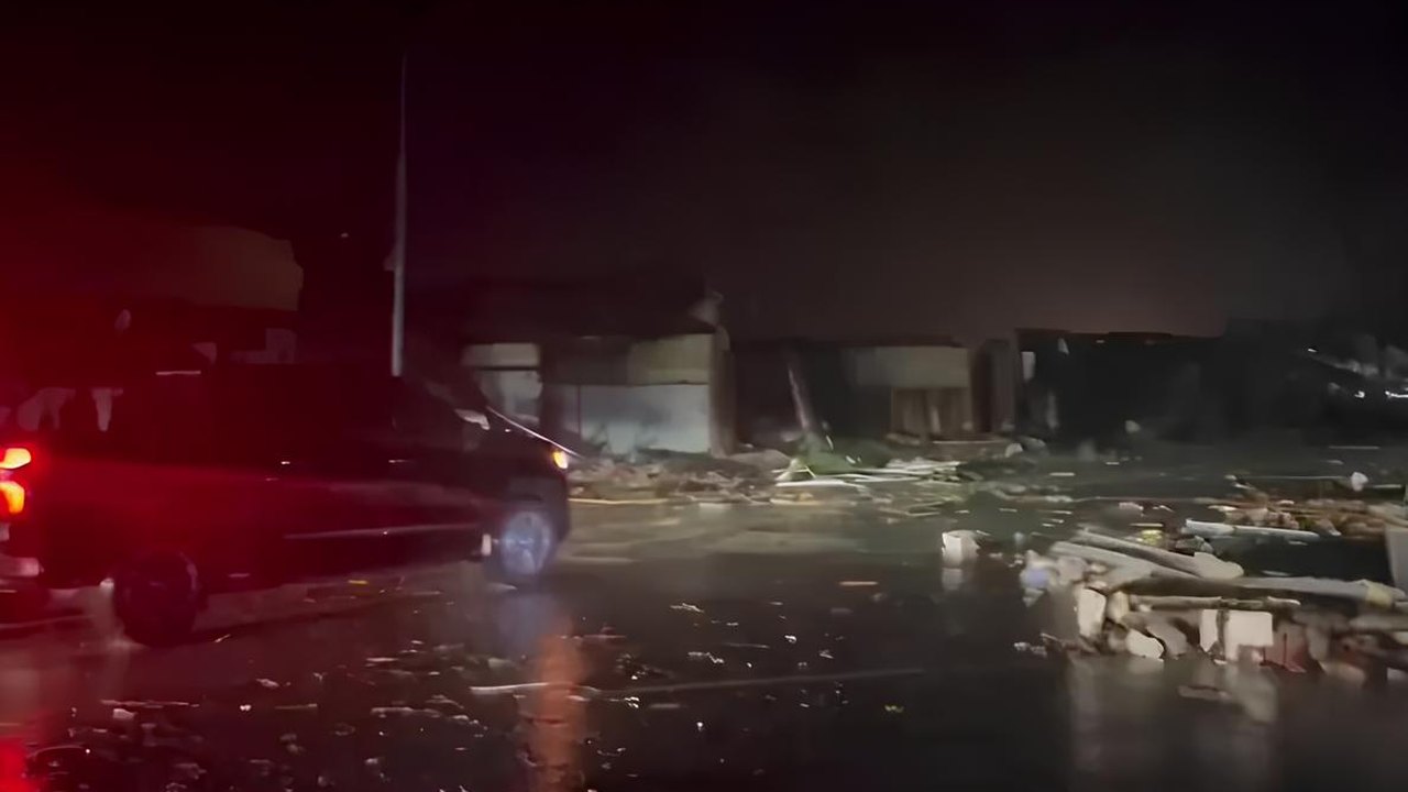 Tornados deixam 3 mortos em Oklahoma; dezenas de pessoas ficam feridas