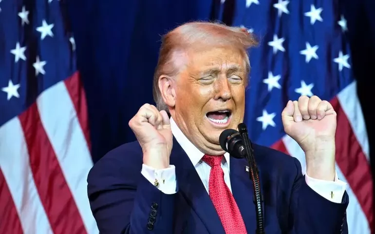 'Ser dono da Groenlândia é muito importante', afirma Trump