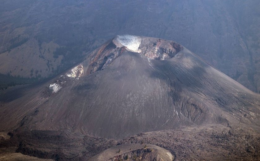 Atleta aponta despreparo de turistas em trilha de vulcão na Indonésia