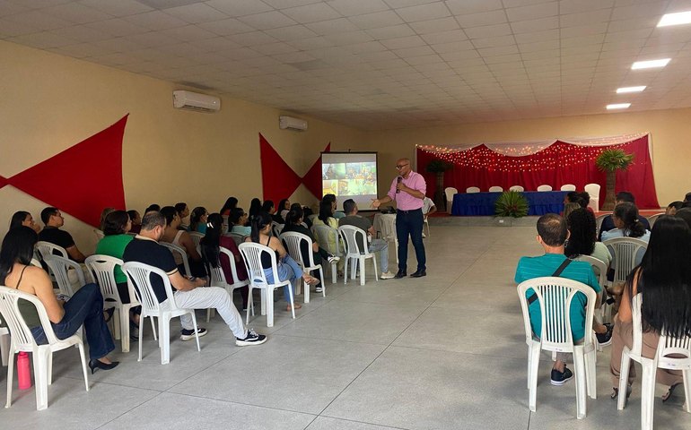 Cerest Maceió promove capacitação sobre saúde do trabalhador em Coqueiro Seco