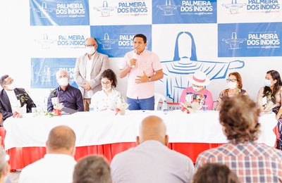 Prefeito Júlio Cezar inaugura Pestalozzi de Palmeira dos Índios
