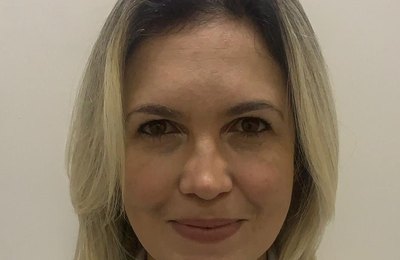 Quais são os sintomas da febre maculosa?