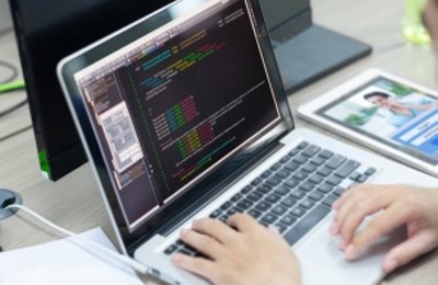 Educação digital passa a ser obrigatória nos municípios em 2026