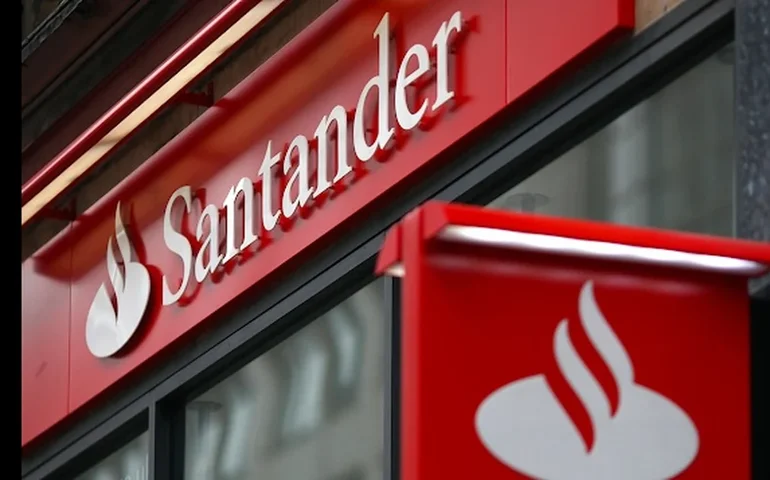 Santander testa agente de IA para compras com Visa no Brasil
