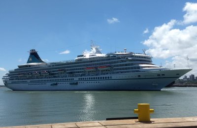 Semtur realiza recepção a cruzeiristas do Navio Artania