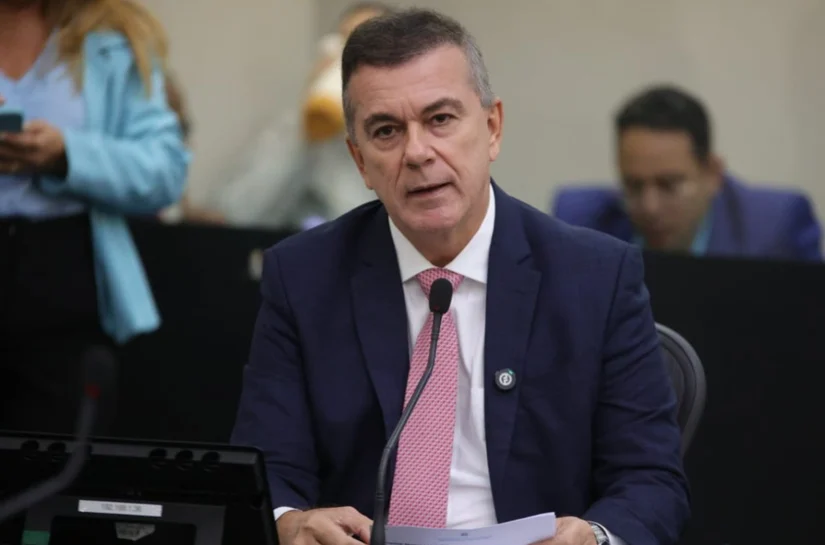 Deputado Ronaldo Medeiros denuncia interdição da Igreja Batista do Pinheiro