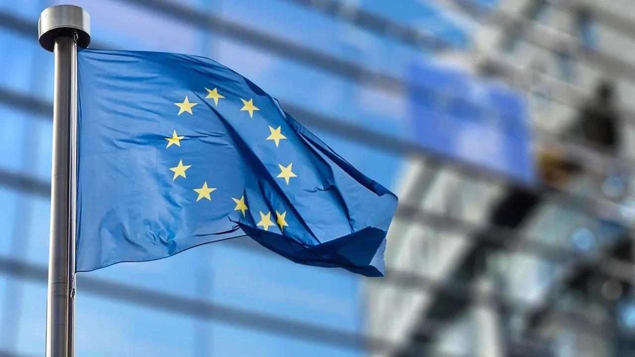 UE pode afrouxar sanções aplicadas à Síria, diz principal diplomata do bloco europeu