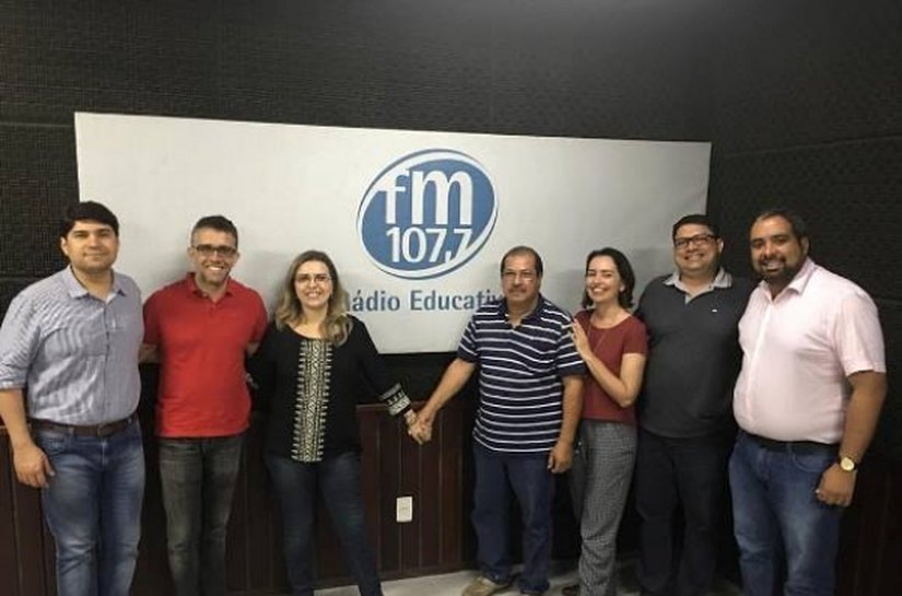 Educativa FM estreia programa sobre universo literário no sábado (6)