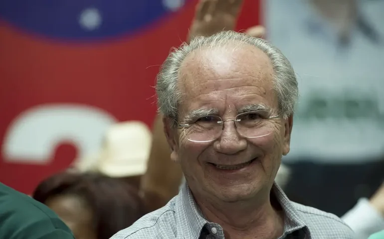 Morre, aos 102 anos, José Frejat, ex-deputado federal pelo Rio e pai do cantor Frejat