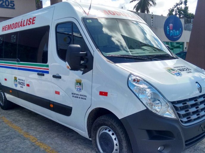 Maceió qualifica transporte para pacientes renais