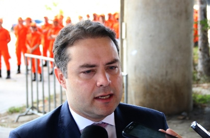 Governador Renan Filho lamenta morte de jogador alagoano Arthur Maia