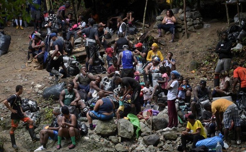 Quase 250 mil migrantes cruzaram a selva de Darién este ano rumo aos EUA