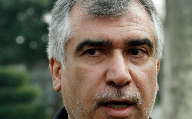 Membro da Comissão de Segurança do Irã destaca à Sputnik o papel estratégico do estreito de Ormuz