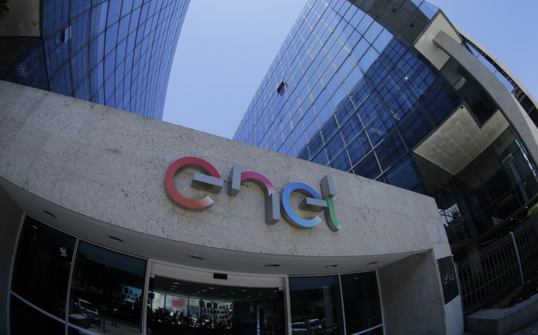 Enel SP já reestabeleceu a energia para 86% dos clientes afetados pelas chuvas de quarta-feira